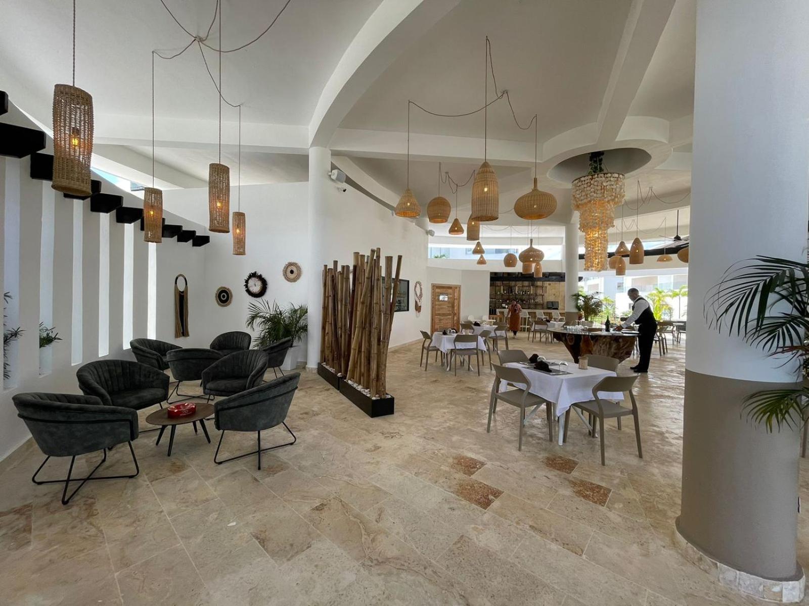 Amar'E Apartahotel Las Terrenas Exterior photo